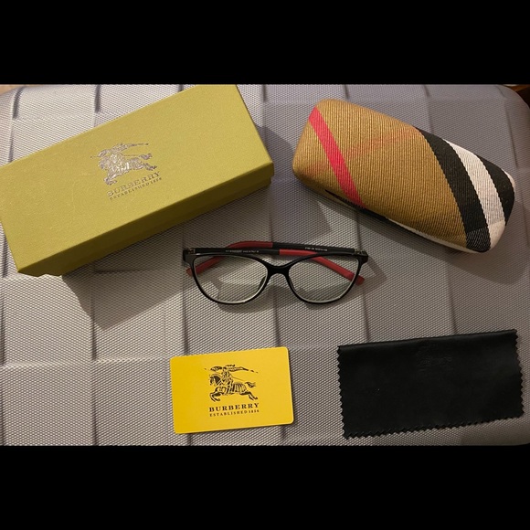 Authentic BURBERRY glasses - Picture 3 of 7